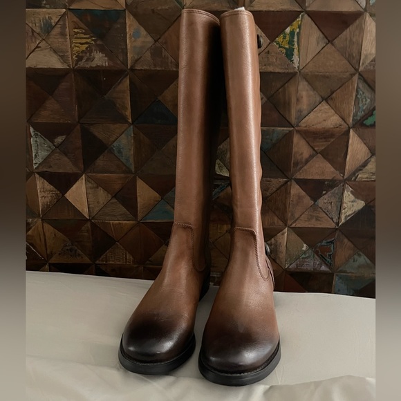 Arturo Chiang boots - Picture 2 of 5